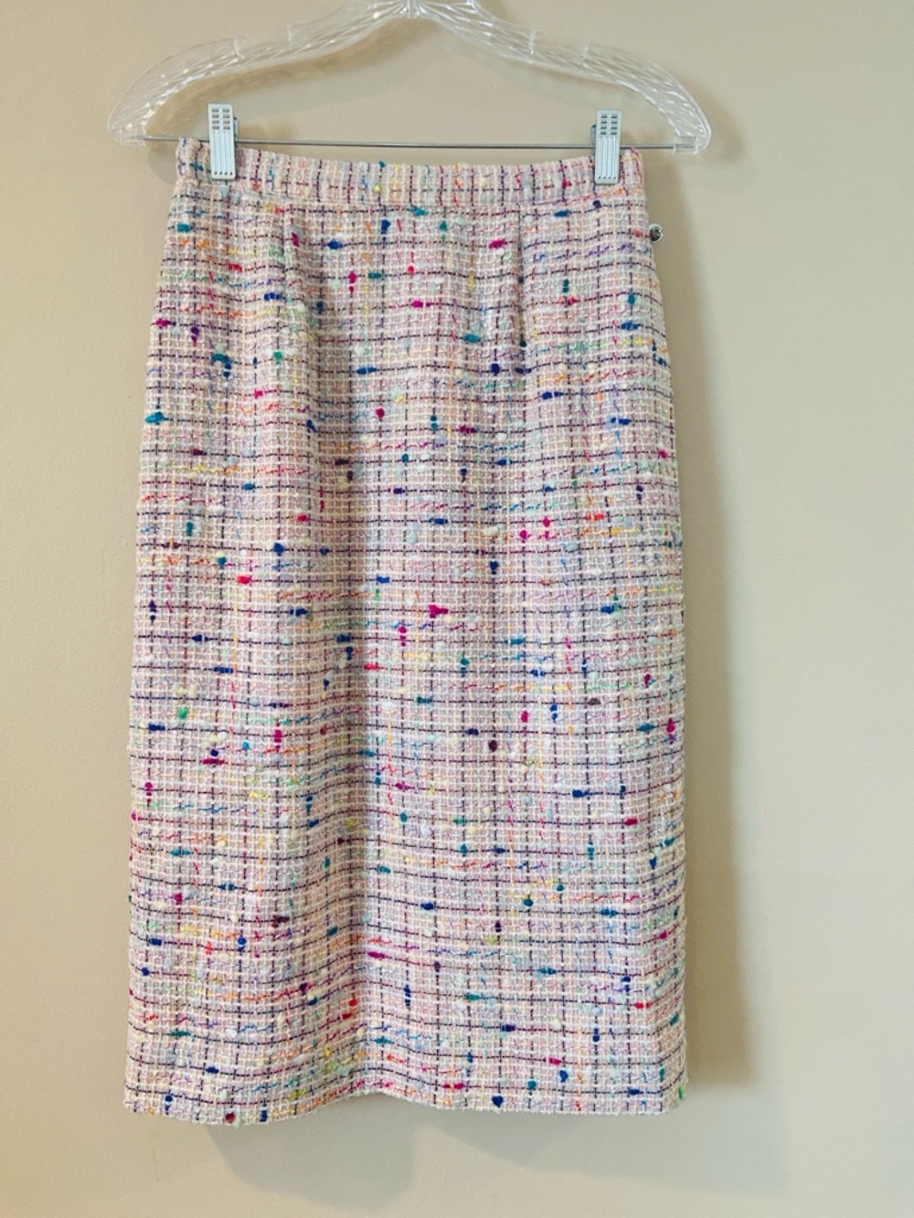 Vintage Union Made Tweed Skirt Suit Set Jeweled Button Pastel Boucle Size 4 - Picture 9 of 12